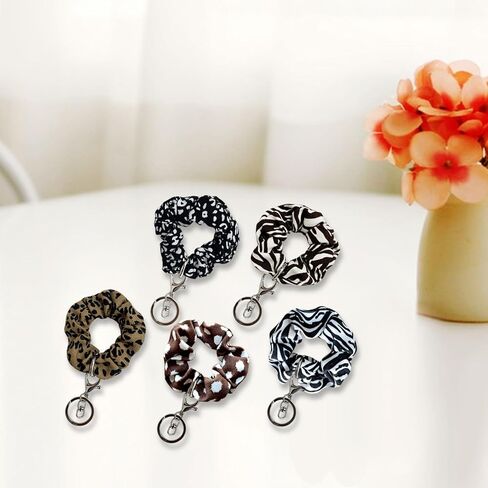 Scrunchie keychain wristlet Elastic scrunchie wristlet bracelet keychain Wrist keychain bulk Scrunchie keychain wristlet wallet Multifunctional Key Ring for Women in Saudi Arabia