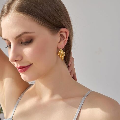 Luxury Vintage Gold Statement Earrings for Women - Trendy Chunky Oversized Wing Design for Fashionable Elegance in Saudi Arabia