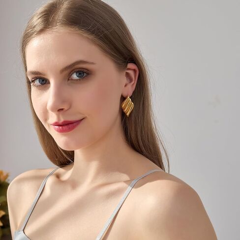 Luxury Vintage Gold Statement Earrings for Women - Trendy Chunky Oversized Wing Design for Fashionable Elegance in Saudi Arabia