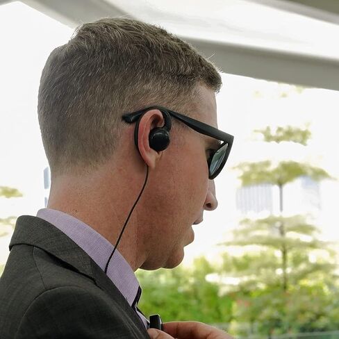 سماعة أذن CLP1010 متوافقة مع جهاز Motorola CLP1040 Walkie Talkie 2 Way Radio مع سماعة أذن سلكية واحدة بحلقة C وميكروفون PTT (5 حزم) in Kuwait