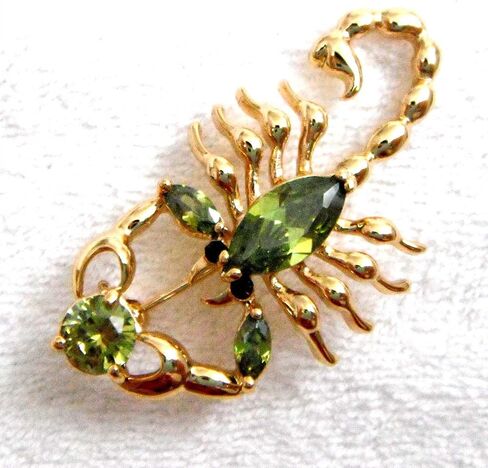 Navachi 18k Gold Plated Copper Cubic Zirconia Zircon Scorpion Brooches Pins in Saudi Arabia