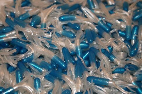Steel-Charms 40 pk 1.5 بوصة أزرق/أبيض أنبوب صيد الكرابي تنانير تهزهز جثم Bluegill Bream in Saudi Arabia