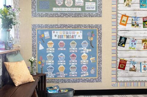 لفة لوحة الإعلانات الخاصة بـ Teacher Created Resources Cottage باللون الأزرق أفضل من الورق® (TCR77911) in Saudi Arabia