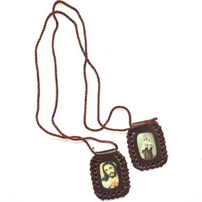 Escapulario en Cuero sagrado Corazon, Virgen del Carmen, Virgen de Guadalupe y san Miguel arcangel. 3x3,5cms. (Brown)
