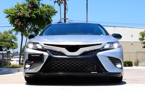 مجموعة مصابيح الضباب LED iJDMTOY JDM Style OEM-Spec 15W LED متوافقة مع 2018-2020 Toyota Camry SE & XSE، تتضمن (2) مصابيح ضباب LED، وأغطية إطار أسود لامع وحزام أسلاك مرحل تشغيل/إيقاف in Saudi Arabia