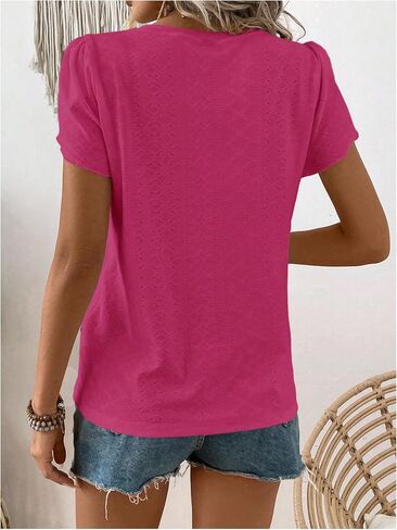 تي شيرت نسائي صيفي غير رسمي من MakeMeChic ذو عيينة صلبة من Schiffy برقبة دائرية وأكمام قصيرة بتلات تي شيرت سادة in Kuwait