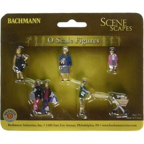 Bachmann Trains SceneScapes Strolling People Miniature Figures (5 Piece)