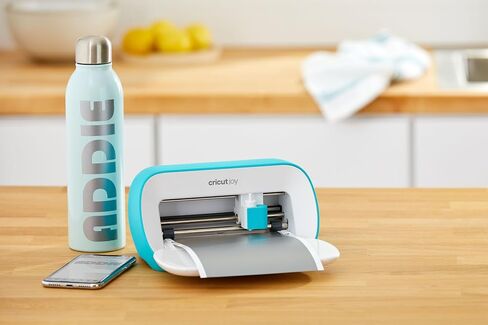 فينيل دائم من Cricut Joy Machine Rainbow، مجموعة أدوات للمبتدئين وحزمة شريط نقل - أداة ذكية مدمجة للحرف اليدوية والبطاقات ومشاريع الديكور المنزلي والشارات (iOS Android Windows) in Kuwait