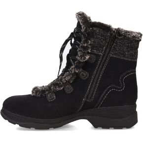 حذاء Aveleigh النسائي ذو السحاب الدافئ المقاوم للماء من Clarks