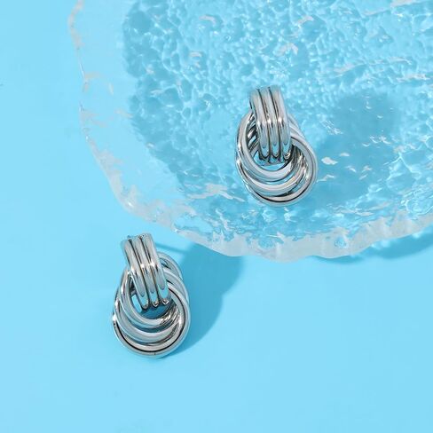 مجموعة أقراط ذهبية عصرية للسيدات ذات حلقات مكتنزة وعقد وتصميمات هندسية أنيقة in Kuwait