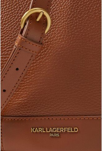 كارل لاغرفيلد باريس سيل دلو in Kuwait