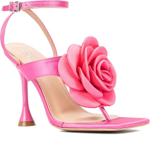 NY & C - New York & Company Peony نسائي بكعب ساتان كاجوال، صنادل، مقدمة مربعة، مطاط، نعل خارجي in Kuwait