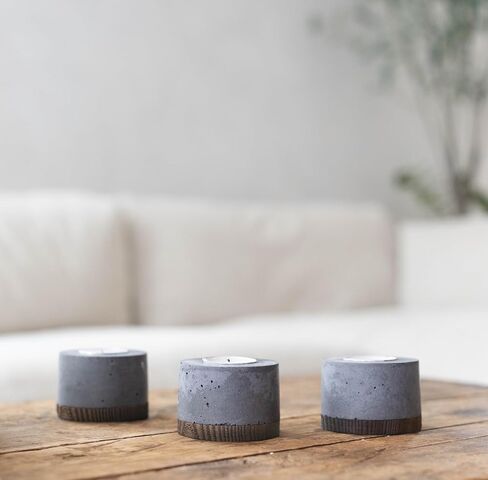 مجموعة شموع شخصية من FLIKR Fire Tealight - مجموعة حوامل شموع ذات قاعدة خشبية مكونة من 3 قطع، حوامل شموع دائرية لشموع Tealight القياسية، خرسانة أنيقة وحديثة، تتضمن شمعة Tealight in Saudi Arabia