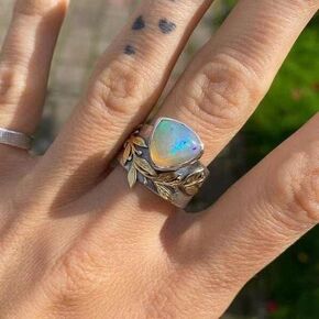 Vintage Moonstone Ring S925 Sterling Silver Moonstone Ring for Women Grils18K White Gold Vintage Celtic Knot Rainbow Moonstone Rings Size 9
