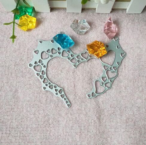 شكل قلب معدني يموت قطع يموت، الحب قلوب ورقة بطاقات قطع يموت قطع الإستنسل ل DIY النقش بطاقة صنع كتاب العلامات ورقة الزخرفية يموت سكرابوكينغ in Kuwait