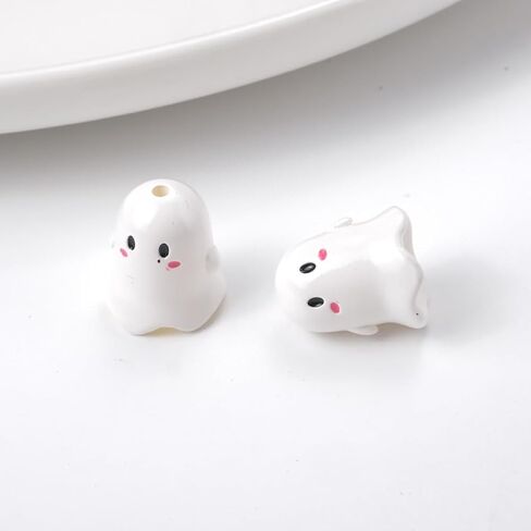 Decoendiy 30Pcs Acrylic Ghost Shaped Beads, Cute Halloween Cartoon Beads, Loose Ghost Spacer Beads, for Jewelry Making DIY Bracelets Necklaces Crafts Supplies (Black) in Kuwait