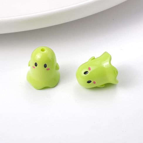 Decoendiy 30Pcs Acrylic Ghost Shaped Beads, Cute Halloween Cartoon Beads, Loose Ghost Spacer Beads, for Jewelry Making DIY Bracelets Necklaces Crafts Supplies (Black) in Kuwait
