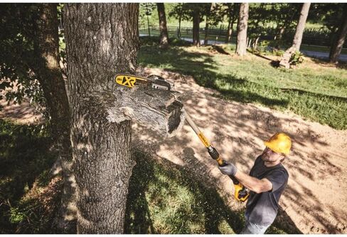DEWALT DCKO86M1 20V MAX* مجموعة منشار كهربائي لاسلكي ومجموعة أدوات تشذيب التحوط القطبي in Saudi Arabia