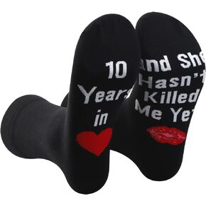 PXTIDY 2 Pairs 10th Wedding Anniversary Socks 10 Years in and She Hasn't Killed Me Yet Funny Socks Gifts For Husband Hubby