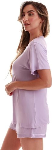 #followme طقم بيجامة مع ياقة مشقوقة in Kuwait