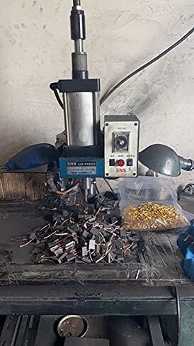 976683-001 976683001 NEW Japanese Carbon Brushes compatible with Craftsman 315243500 315243520 Compound Miter Saw 315243150 315285260 Miter Saw in Kuwait