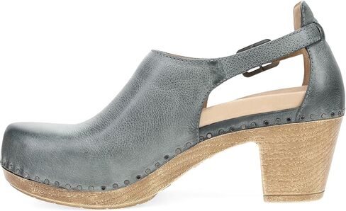 مقدمة مغلقة أنيقة من Dansko Sassy للنساء - وسادة قدم لاستعادة الطاقة مع دعم إضافي للقوس - نعل خارجي من البولي يوريثان خفيف الوزن لارتداء طويل الأمد - رائع لأسلوب جميع المواسم in Kuwait