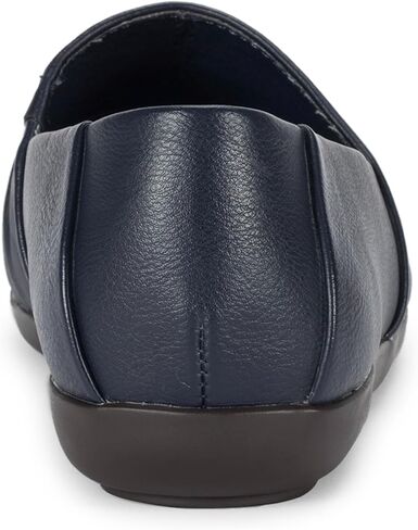 أحذية BareTraps Piper النسائية المسطحة وأحذية أوكسفورد in Kuwait