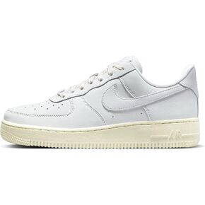 حذاء Nike AIR Force 1 Premium للسيدات - 8 US