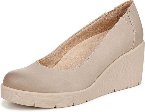 Naturalizer women's Classic Pump in Saudi Arabia