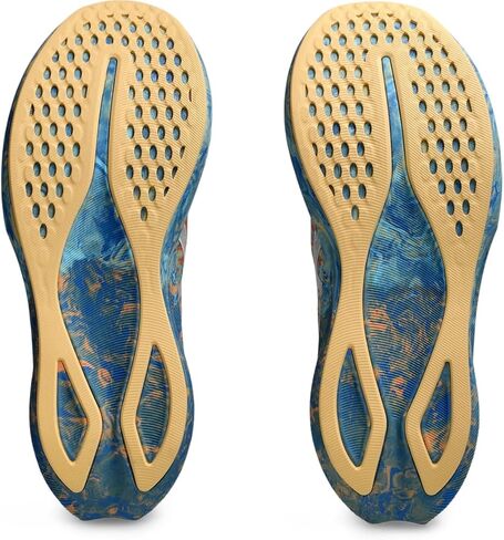 ASICS women's Noosa Tri 16 Sneaker in Saudi Arabia