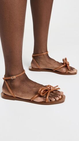 صندل مسطح من الجلد للنساء من Loeffler Randall in Saudi Arabia