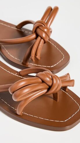 صندل مسطح من الجلد للنساء من Loeffler Randall in Saudi Arabia