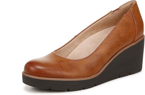 Naturalizer women's Classic Pump in Saudi Arabia