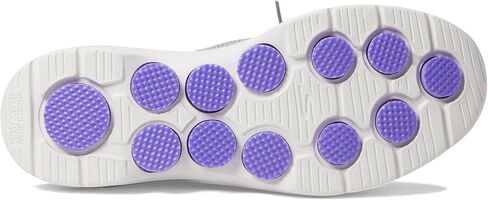 حذاء رياضي Go Walk 7 للنساء من Skechers بدون استخدام اليدين in Kuwait