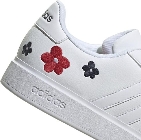 حذاء تنس نسائي من adidas Grand Court 2.0 بطباعة زهور in Saudi Arabia