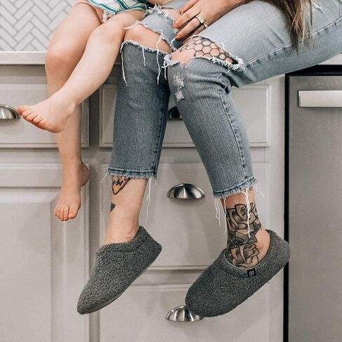 شبشب لوفر من الفرو المجعد من HomeTop للسيدات مع بطانة من الصوف القطبي (US 9-10/2 Pack) in Kuwait