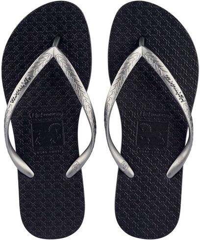 Women's Slim Flip Flops Fashion Beach Slippers Flat Sandals in Saudi Arabia