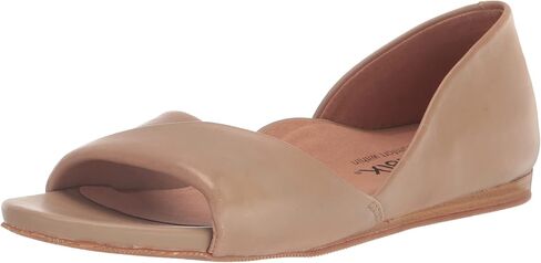 SoftWalk Women's Cypress Sandal in Saudi Arabia