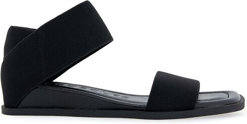 صندل مسطح للنساء من Aerosoles in Saudi Arabia