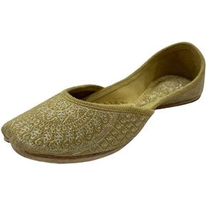 Women Flat Velvet Khussa Shoes Punjabi Jutti Traditional Mojari Loafers Pumps
