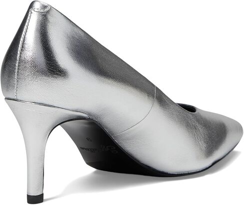 Seychelles Motive Silver Metallic Leather 8.5 M in Saudi Arabia