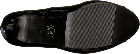 Chinese Laundry Women's Holliston Pump in Saudi Arabia