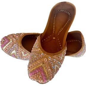 Indian Traditional Flats for Women Dressy Comfortable - Phulkari Khussa, Handmade Punjabi Jutti Ethnic Moajris for Casual & Festive Occasions