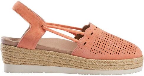Earth Shoes Buran Azalea in Saudi Arabia