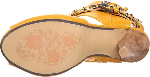 Women's Inked Cuffed Pump in Kuwait