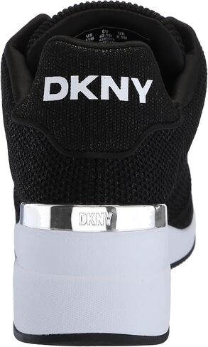 صندل نسائي من DKNY برباط وكعب عريض in Saudi Arabia