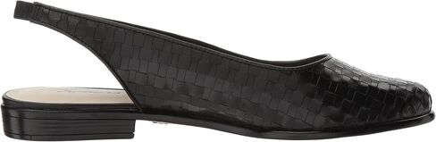 Trotters Women's Lucy Flat in Saudi Arabia