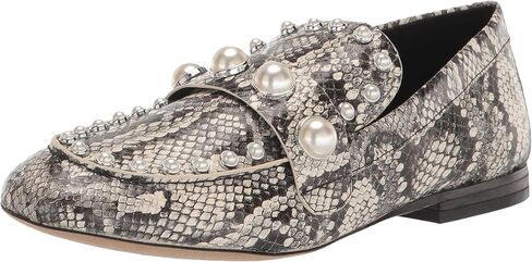 حذاء لوفر نسائي من Karl Lagerfeld Paris مصنوع من قماش Avah Pearls in Kuwait