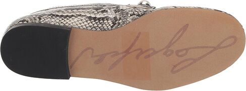 حذاء لوفر نسائي من Karl Lagerfeld Paris مصنوع من قماش Avah Pearls in Kuwait