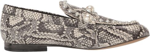 حذاء لوفر نسائي من Karl Lagerfeld Paris مصنوع من قماش Avah Pearls in Kuwait